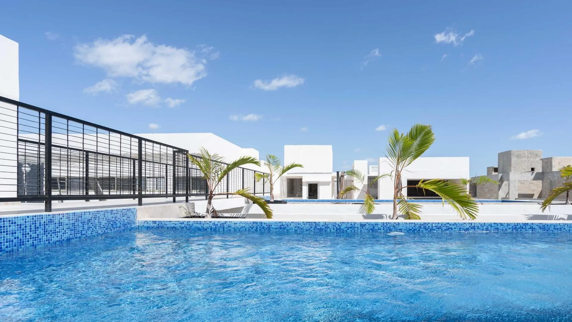 Semesterbostad 2Bd With Rooftop Pool Near Beach Tulum Mexiko